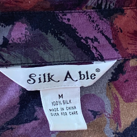 Vintage silk button up - Picture 5 of 5